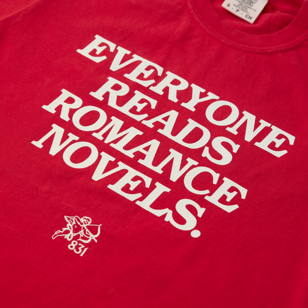 Everyone Reads Romance Novels T-Shirt in Red – 831 Stories Everyone Reads Romance Novels T-Shirt in Red – 831 Stories