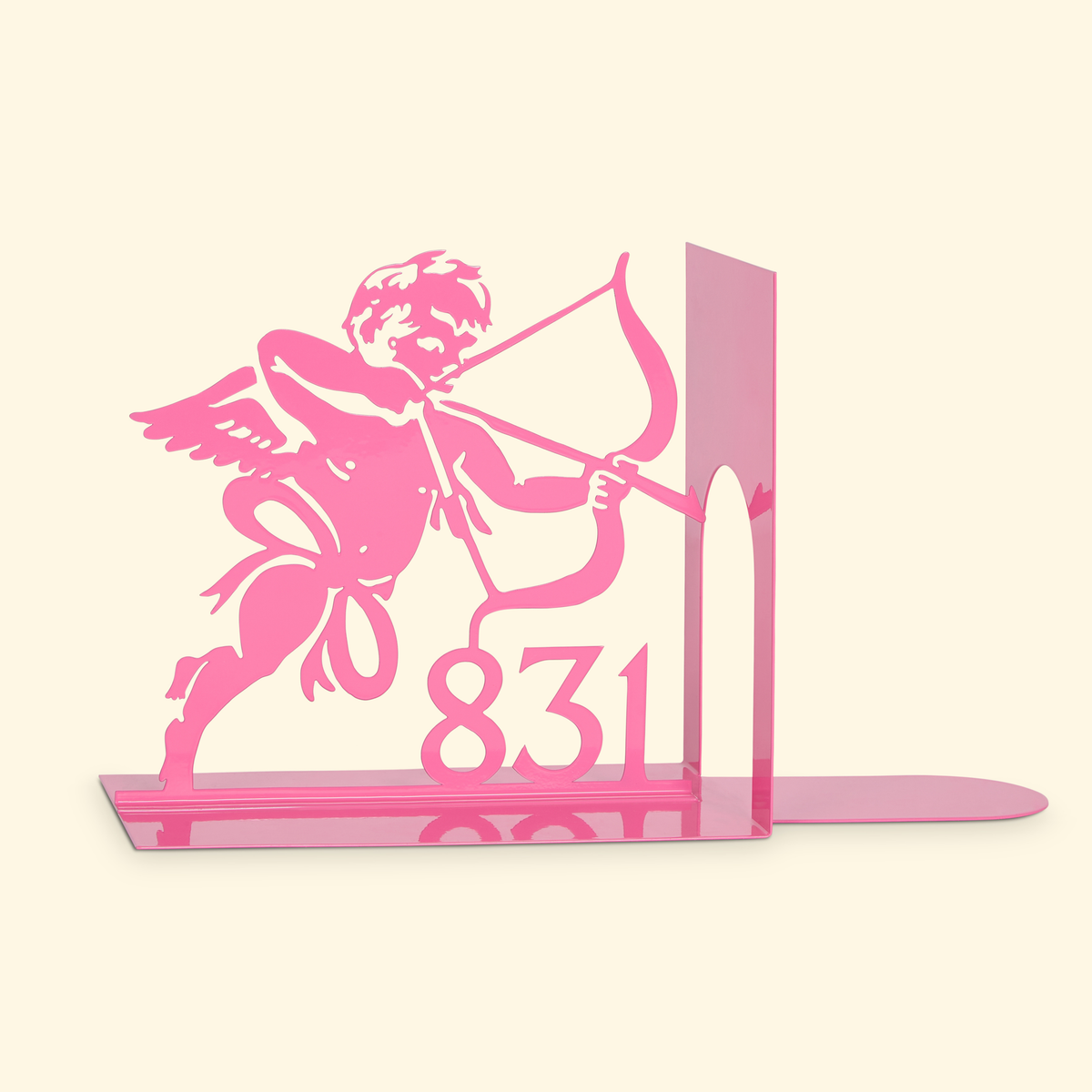 831 Bookends