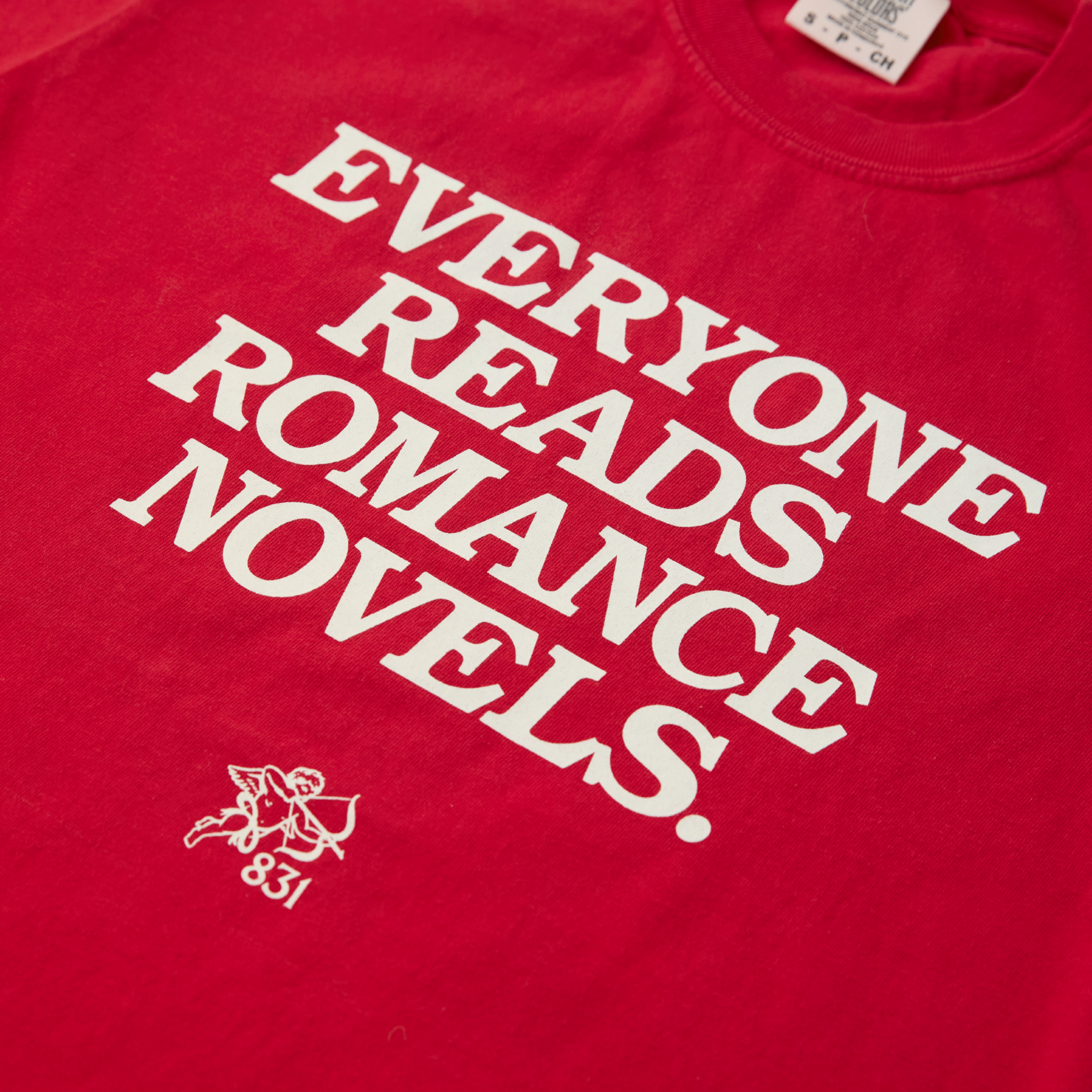 Everyone Reads Romance Novels T-Shirt in Red